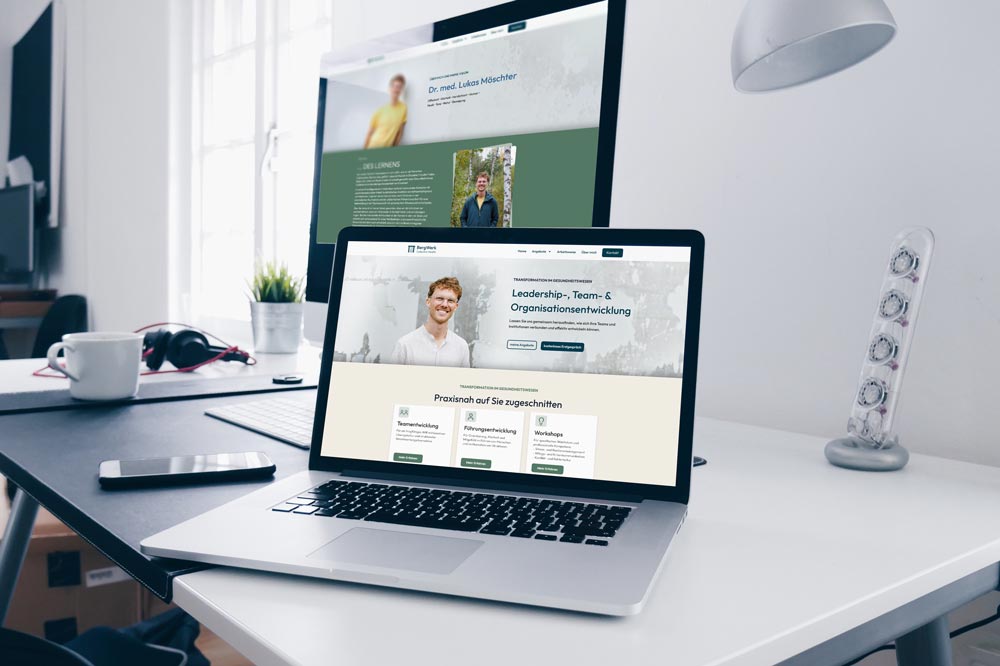 Website-Mockup für Bergwerk Kollektive Health auf verschiedenen Bildschirmen